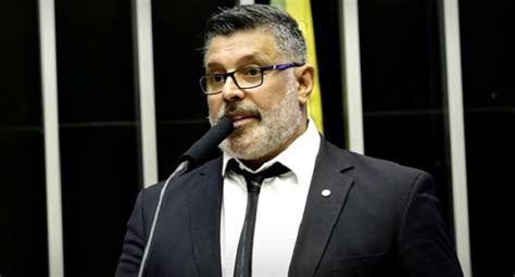 alexandre frota bunda|Alexandre Frota faz acordo com juiz após dizer que。